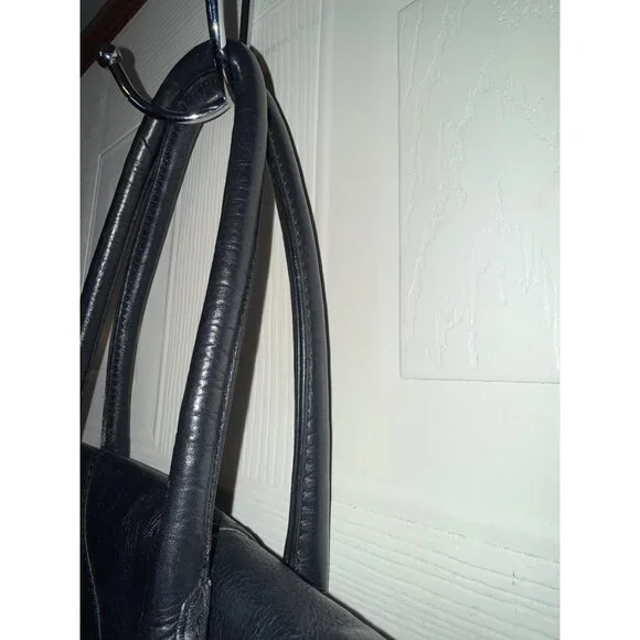 Xude London Black Soft Genuine Leather Shoulder Bag With Bow Leather - Picture 10 of 13